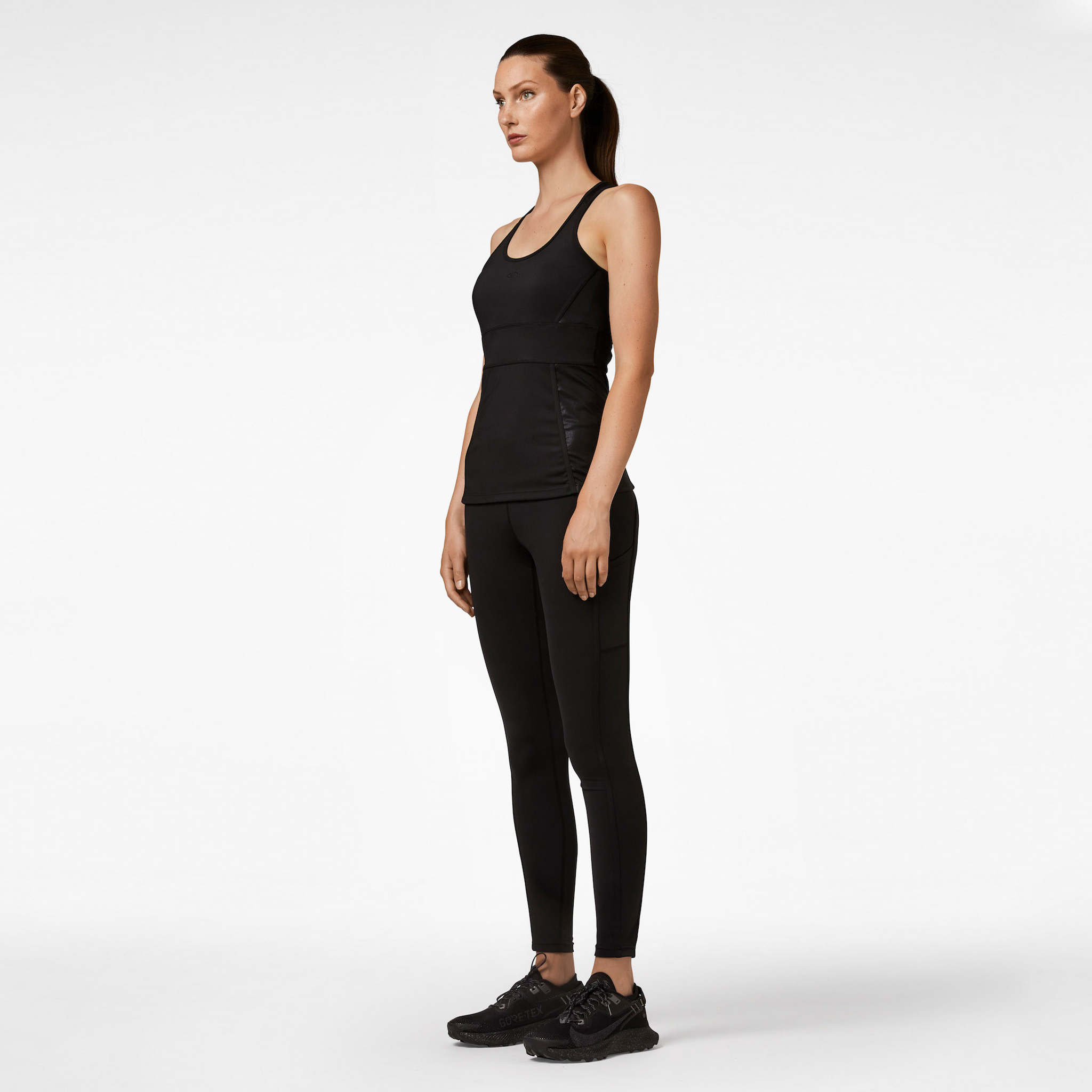 Farrah Tanktop With Cups - Goldbergh - Alternatieve afbeelding