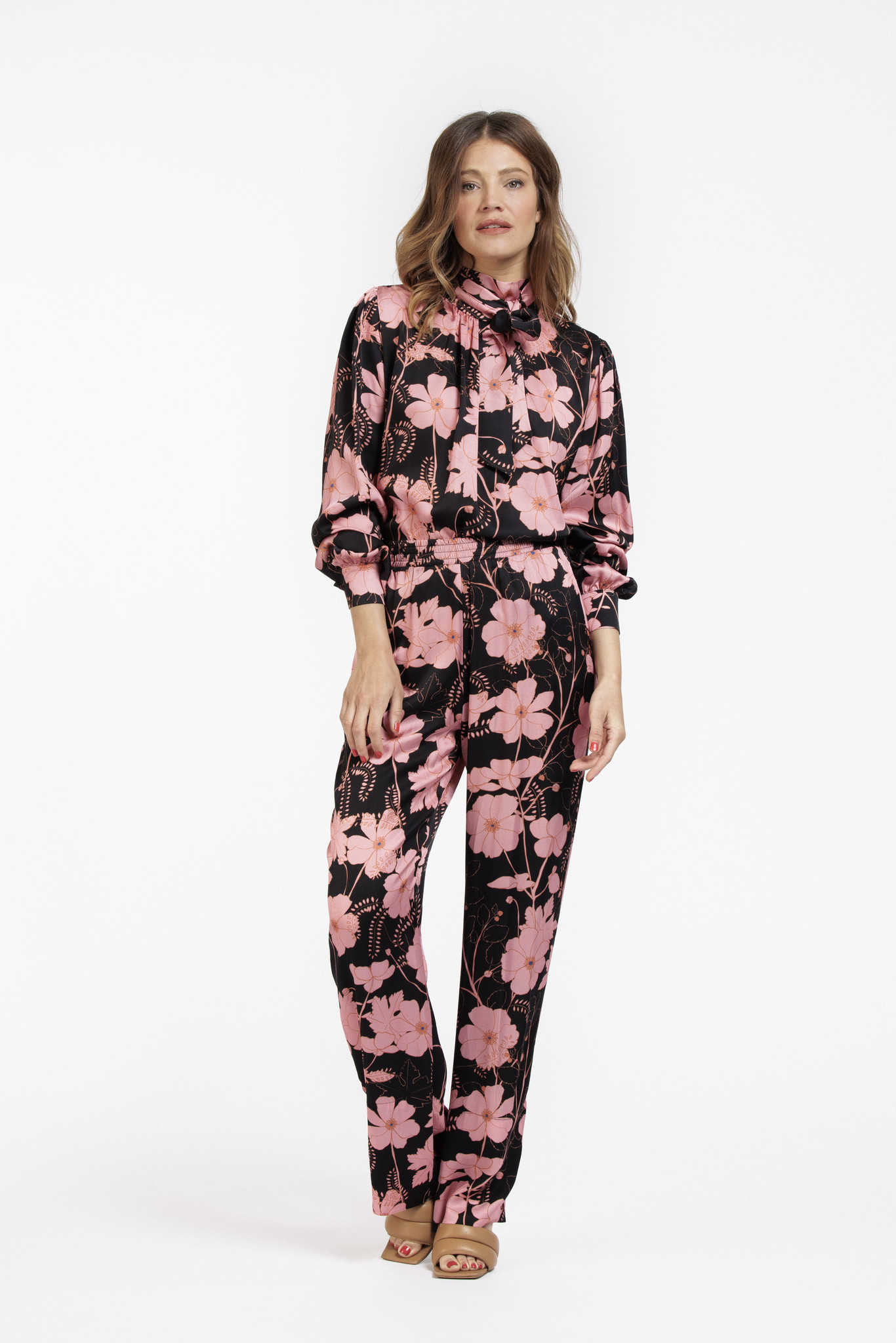 Mila Satin Flower Trousers - Studio Anneloes